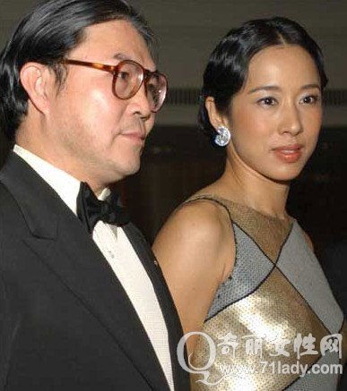 霍震霆有几任妻子现任老婆照片,霍震霆演艺经历个人作品