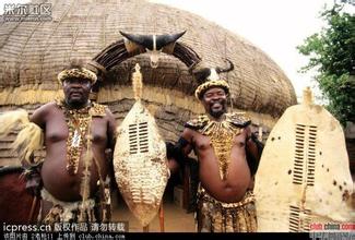 非洲原始部落少女这么穿衣服不怕生病吗 原始部落夫妻生活实录