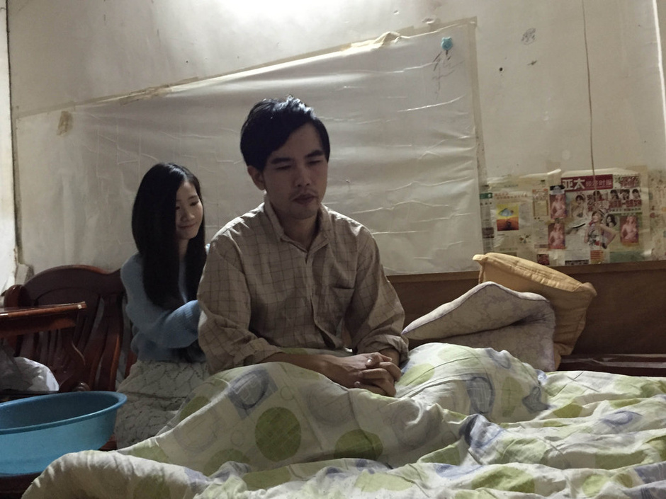 女生网恋找15岁男朋友事情经过,90后女生网恋残疾小伙闪婚生子(2)