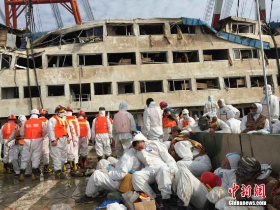东方之星游轮遇难者3岁小女孩资料,东方之星20年前老照片曝光(2)