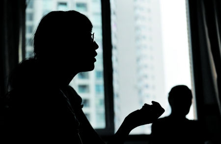 女子怀孕7月遭丈夫家暴原因,男子竟遭女子家暴扇耳光图(2)