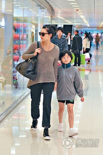 揭秘邱淑贞老公破产真相内幕,邱淑贞三个女儿照片曝光(3)