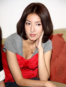 杨谨华男友是谁个人资料分手原因曝光, 杨谨华资料整容对比照片 杨谨华男友是谁图片