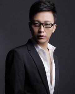 李玉刚妻子到底是谁8岁女儿近照(2)