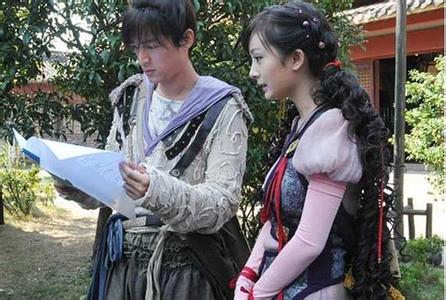 杨幂骂胡歌微博图遭扒, 揭两人被曝交往三年是真的吗分手真实内幕(2)