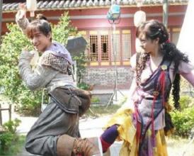 杨幂骂胡歌微博图遭扒, 揭两人被曝交往三年是真的吗分手真实内幕(2)