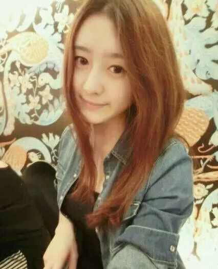 小G娜拍写真是借吴亦凡出道吗?小G娜还有哪些猛料为何死磕吴亦凡(2)