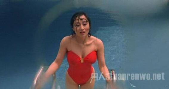 李连杰妻子近照前凸后翘身材超好,利智跟成龙很熟吗什么关系(2)