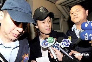 许绍洋被曝热恋女友资料曝光, 许绍洋整容前后对比照为什么不红?(2)