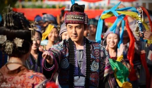 “五阿哥”张睿恋情曝光女友是谁?揭张睿女友李若嘉资料私照(2)