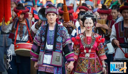 “五阿哥”张睿恋情曝光女友是谁?揭张睿女友李若嘉资料私照(2)
