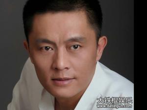 揭《余罪》配角许处长扮演者是谁?硬汉常戎个人资料老婆女儿近照(3)