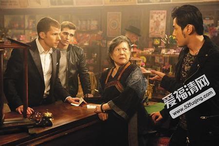 周杰伦为什么忽胖忽瘦原因曝光, 曝周杰伦先天性脊椎炎坐着睡觉图(2)