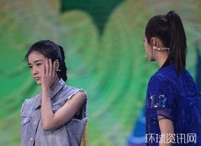 关晓彤张雪迎飙戏互撕现场照, 揭两人谁漂亮是真好友还是假闺蜜(2)
