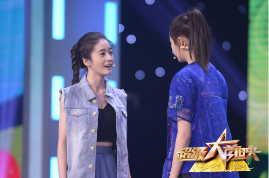 关晓彤张雪迎飙戏互撕现场照, 揭两人谁漂亮是真好友还是假闺蜜(2)