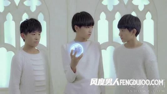 王源中考成绩多少被曝光, 王源被同桌强吻吓傻照片女朋友是谁揭秘(2)
