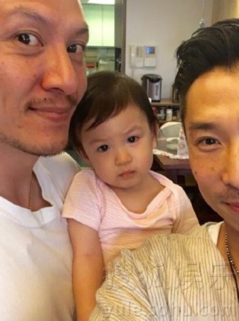 张震女儿最新近照曝光, 张震妻子是谁个人资料为啥不和舒淇在一起(2)