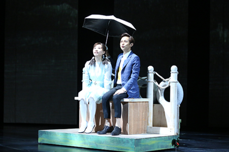 何炅演出被打视频完整版, 揭何炅与打人者什么关系为什么遭打呢?(2)