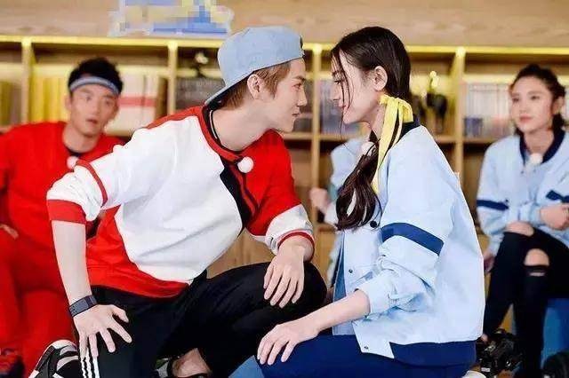 鹿晗"七龙珠"事件是怎么回事是真的?七龙珠事件完整内容详细解读_99女 讲解一下鹿晗