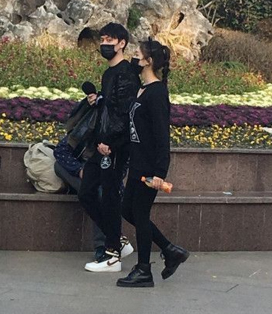 林允谈过几次恋爱现任男友是谁资料背景 扒一扒林允初中黑历史