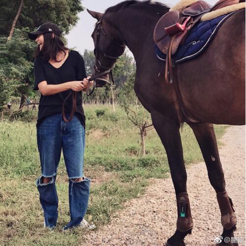瞿颖老公是谁什么时候结婚的 她还和张亚东在一起吗