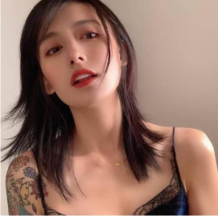 黑尾酱黑历史揭秘竟流出"肚兜照
