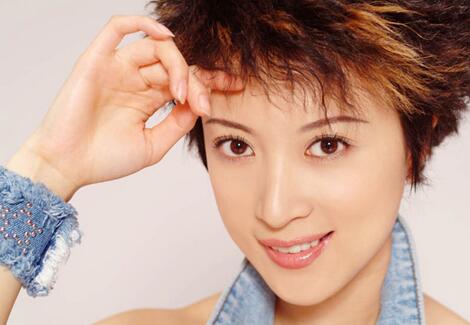 金巧巧是爱新觉罗后裔个人资料曝光!爱新觉罗明星吴京仅排第三_99女性网