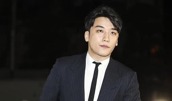 郑俊英事件始末梳理 郑俊英事件有中国明星牵扯女性陆续曝光