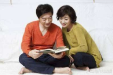 中年人的情感会变成怎样?又应该如何去维系它?