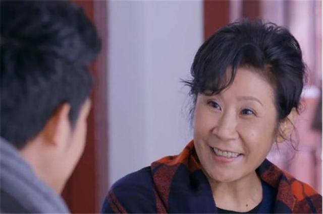 苏小明的儿子是谁？有几段婚姻现任老公是谁爆粗口视频怎么回事？