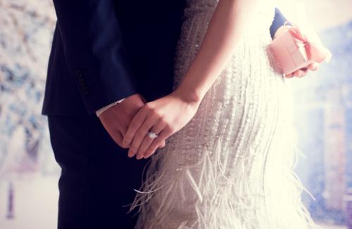 为什么说结婚前千万别同居?因为女人付不起婚前同居的代价