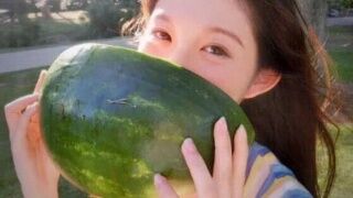 异性缘好的女生特点是什么?异性缘好的女生五种表现情商高惹人爱!
