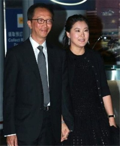 曝伏明霞老公情史 锦松前妻是谁两人为何离婚