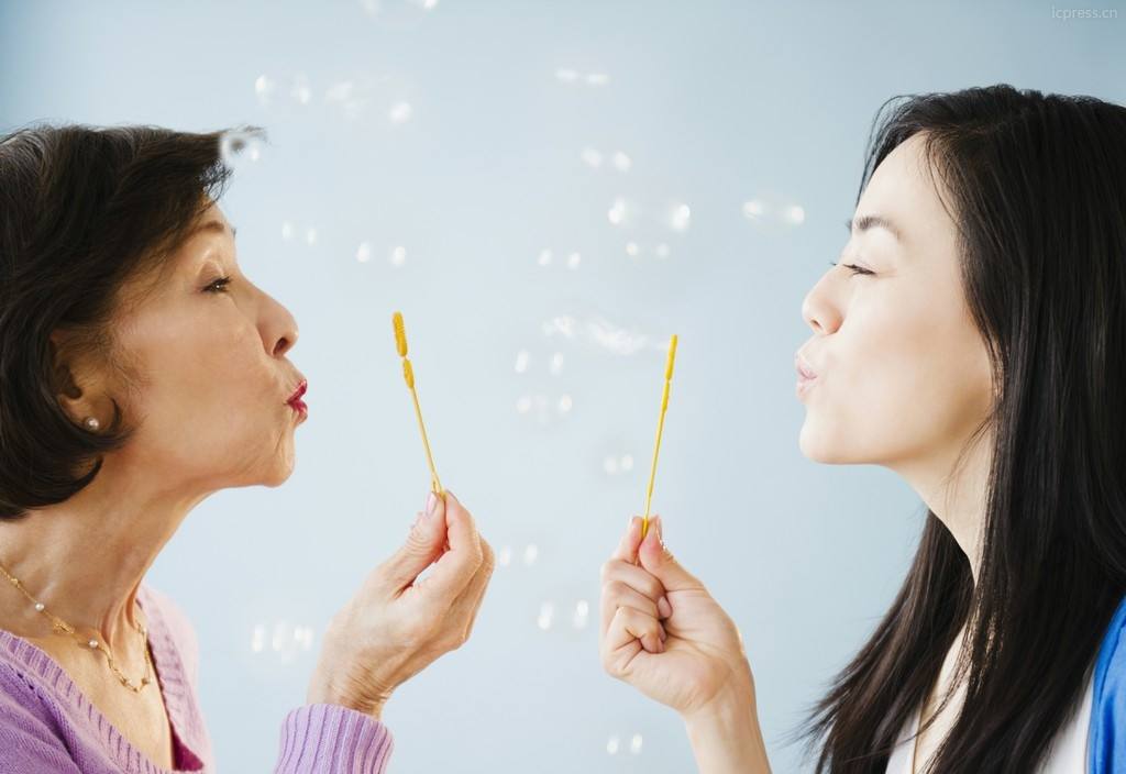 作为一个聪明的婆婆应该如何做才能家庭和睦?不让自己的儿子为难