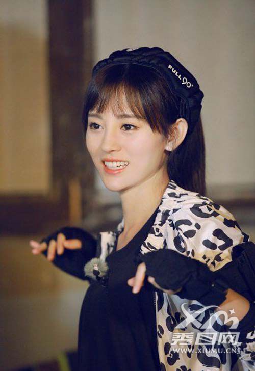 鞠婧祎黑历史遭扒 整容前素颜照曝光 鞠婧祎16年全网黑