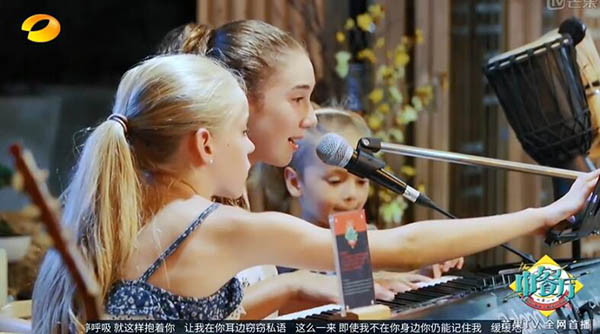 中餐厅瑞典小女孩唱的慢慢来原唱是谁 是不是贾斯汀比伯