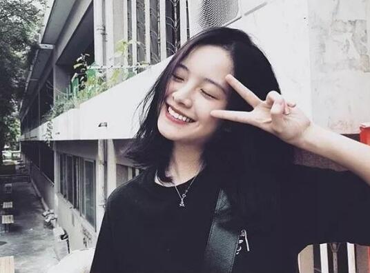 李庚希在哪上的学 李庚希怎么样