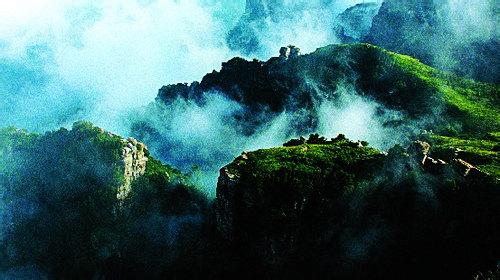 河北白石山风景区门票价格多少?白石山风景区玻璃栈道照片自驾图