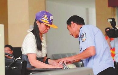 永州唐慧案女儿照片曝光,唐慧案凶手秦星照片,唐慧女儿案主犯曝光