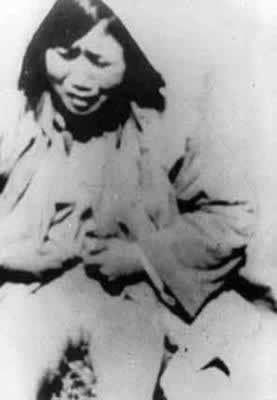 南京大屠杀妇女被歼,南京大屠杀解剖女人图,大屠杀妇女暴行视频