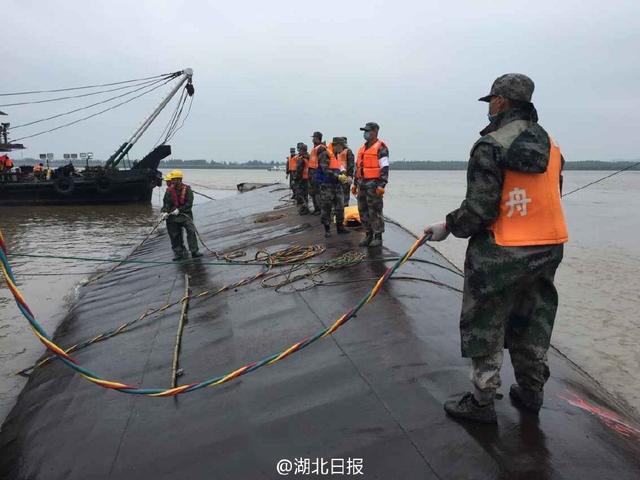 监利沉船天津幸存者吴建强逃亡经历,沉船事件65岁幸存者如何获救