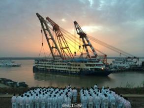 监利沉船天津幸存者吴建强逃亡经历,沉船事件65岁幸存者如何获救