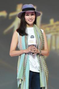 李嘉欣老公缠绵照,李嘉欣早期三级艳照曝光被老公赶出家门