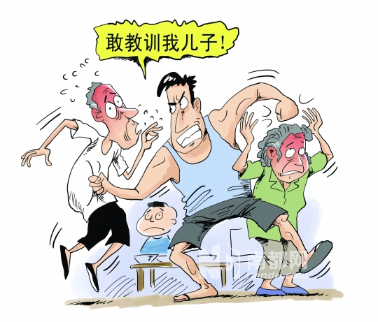 网曝一老人遭虐待殴打 南京老人遭老外殴打 老人被儿子殴打重伤