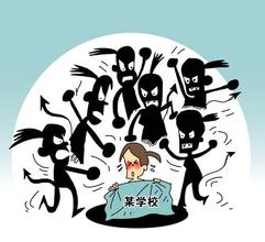 女生被逼跪地吃垃圾遭打 初中女生被剥光上衣遭群殴图