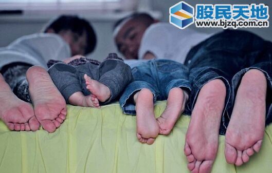 全面放开二孩政策何时落地 调查显示多数网友不愿生二孩