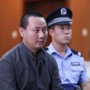 空姐微信交友被骗财骗色 15名女大学生被大叔骗财骗色