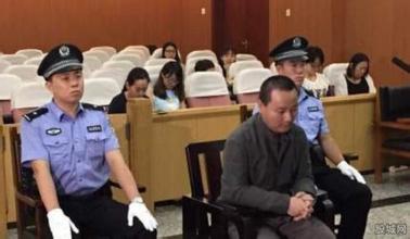 空姐微信交友被骗财骗色 15名女大学生被大叔骗财骗色