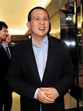 李泽楷小20岁新欢曝光, 李泽楷李嘉诚父子恩怨为何不娶梁洛施