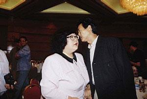 郑少秋女儿历任男友大盘点 郑少秋现任妻子是谁与沈殿霞离婚原因